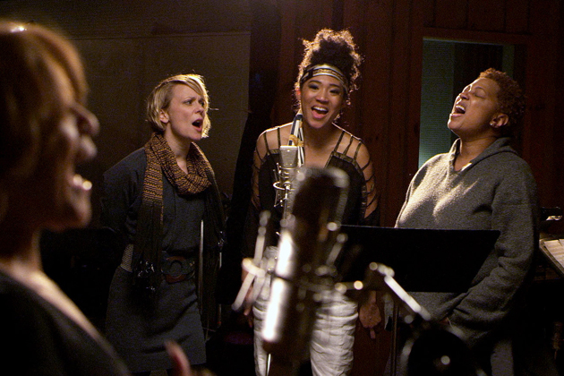 20-feet-from-stardom-review-photo